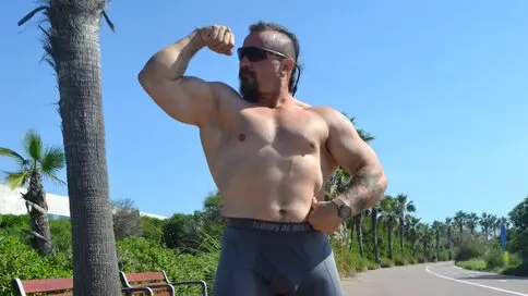 StrongTour Cumshow Vip