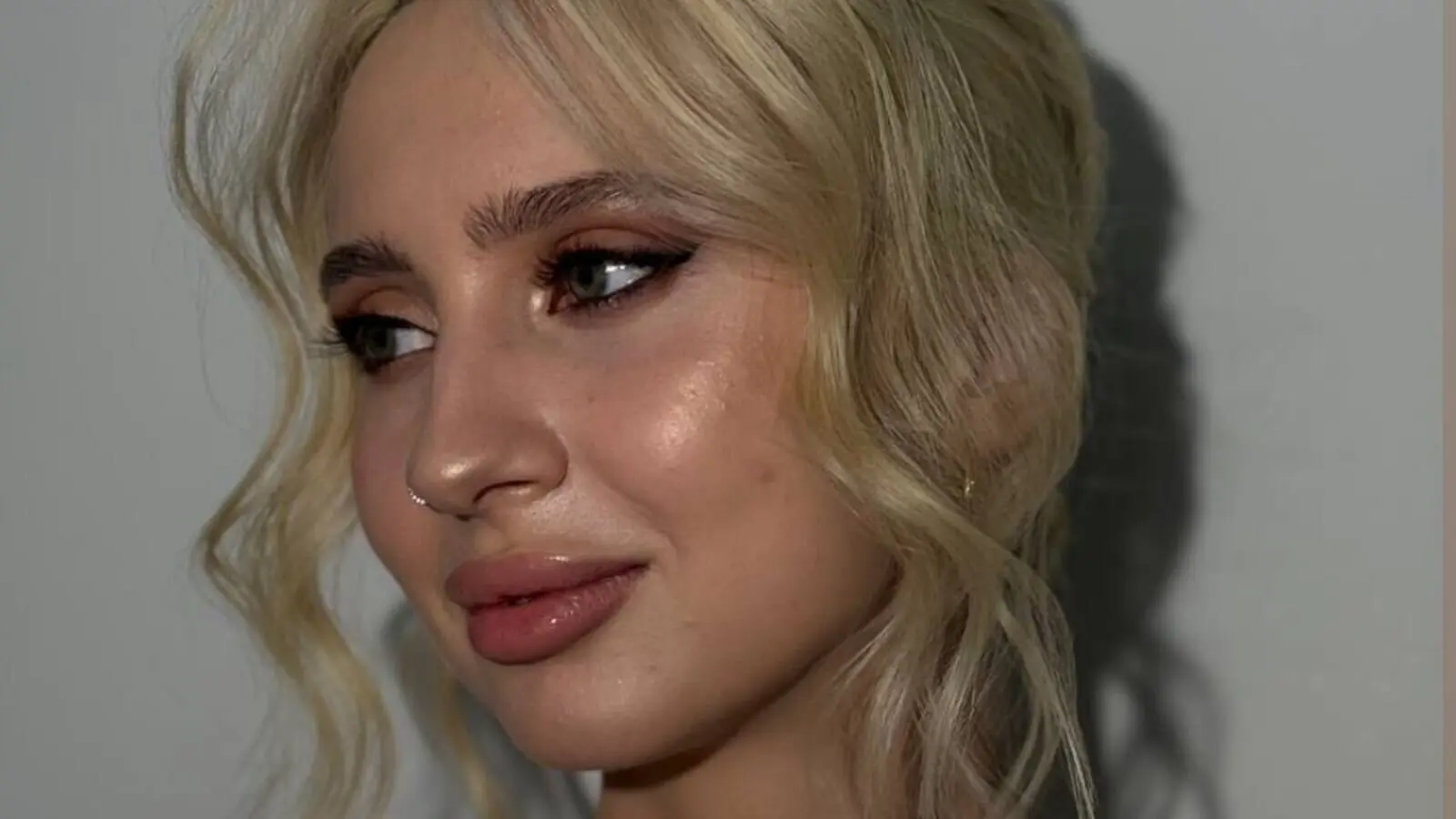 CristaMullineaux Cumshow Vip