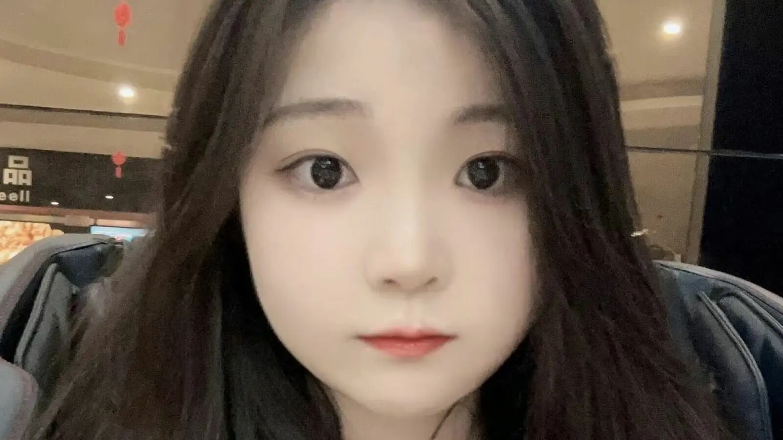 EmilyCora Cumshow Vip