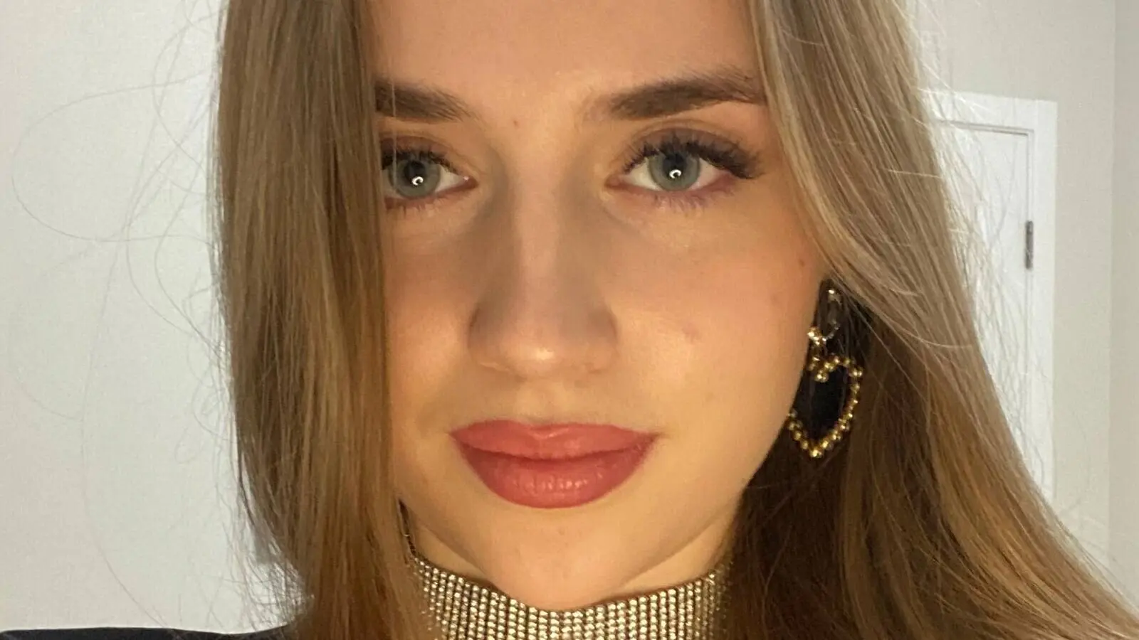 SonyMiller Cumshow Vip